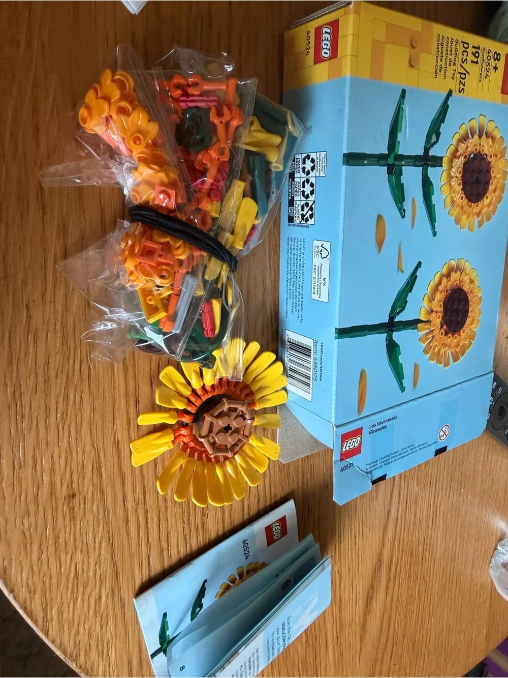 LEGO Sunflower Brick Set - Yellow, Green, Brown